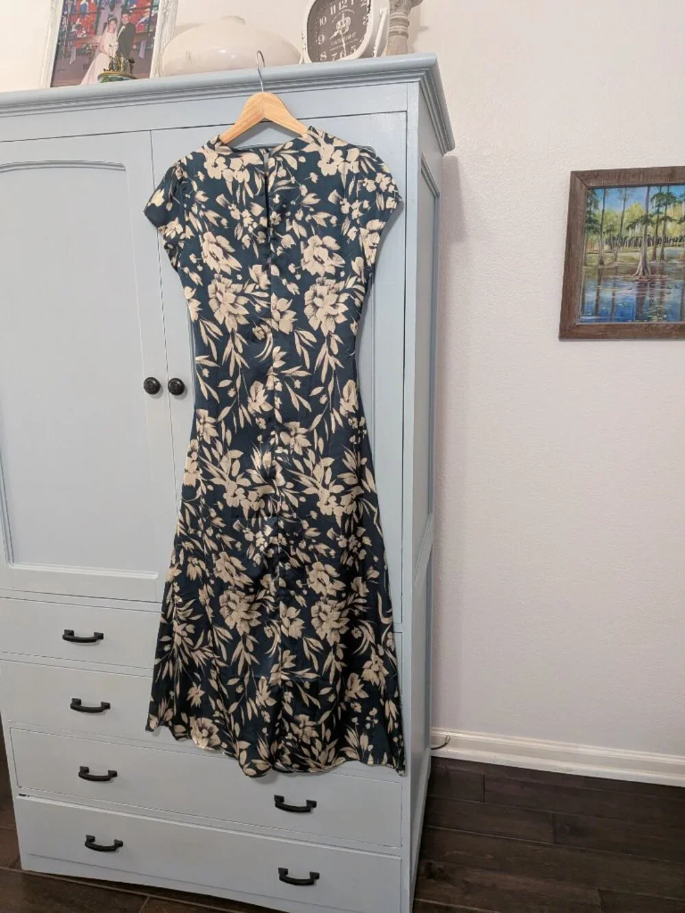 Petal & Pup Lisbeth Midi Dress - Picture 4 of 13
